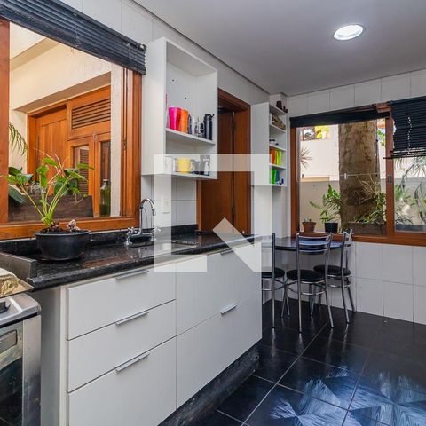 Casa de condomínio para alugar com 450m², 4 quartos e 3 vagas Casa de condomínio para alugar com 450m², 4 quartos e 3 vagasCozinha