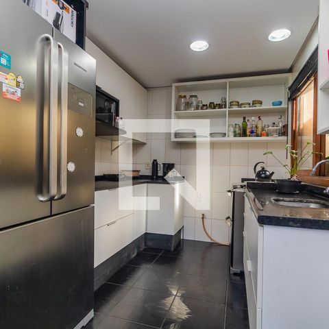 Casa de condomínio para alugar com 450m², 4 quartos e 3 vagas Casa de condomínio para alugar com 450m², 4 quartos e 3 vagasCozinha
