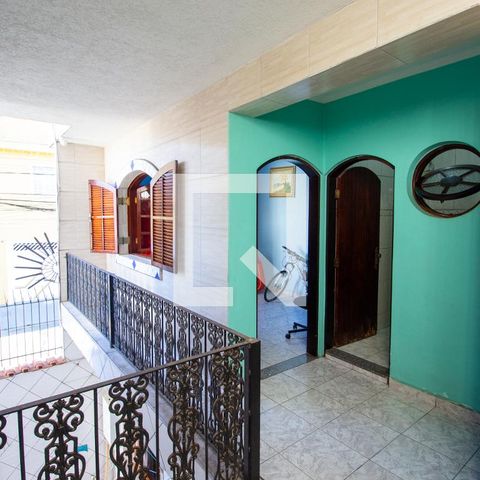 Casa à venda com 369m², 5 quartos e 3 vagasCorredor
