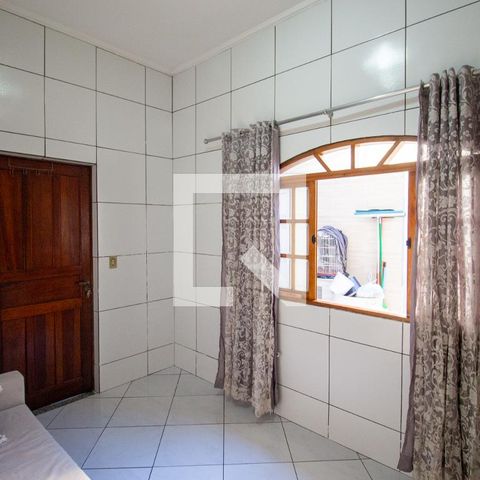 Casa à venda com 369m², 5 quartos e 3 vagasQuarto de Serviço