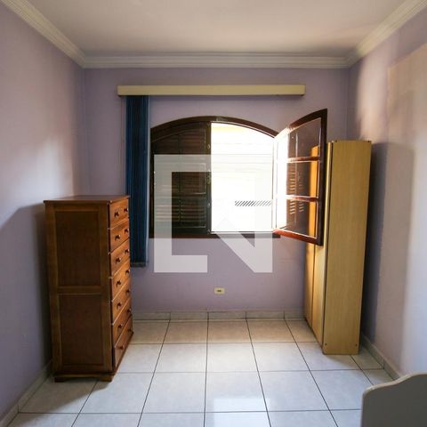 Casa à venda com 369m², 5 quartos e 3 vagasQuarto 2