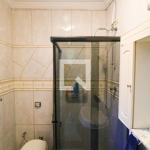 Casa à venda com 369m², 5 quartos e 3 vagasBanheiro 1