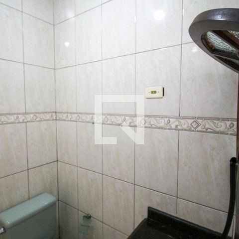Casa à venda com 369m², 5 quartos e 3 vagasBanheiro
