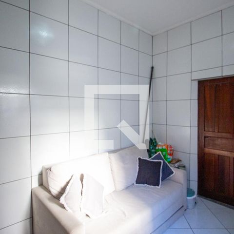 Casa à venda com 369m², 5 quartos e 3 vagasQuarto de Serviço