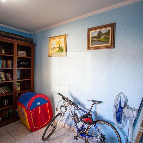 Casa à venda com 369m², 5 quartos e 3 vagasQuarto 4