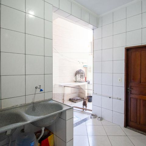 Casa à venda com 369m², 5 quartos e 3 vagasÁrea de Serviço