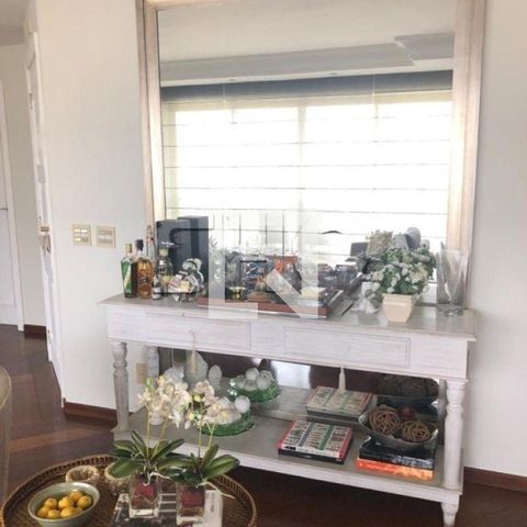 Apartamento à venda com 160m², 4 quartos e 3 vagas