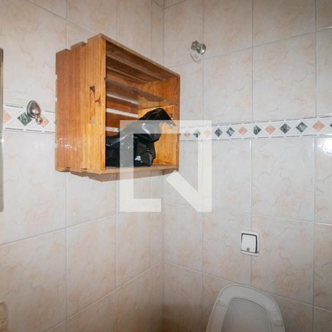 Casa à venda com 1200m², 3 quartos e 5 vagas Casa à venda com 1200m², 3 quartos e 5 vagasBanheiro da Suíte 1