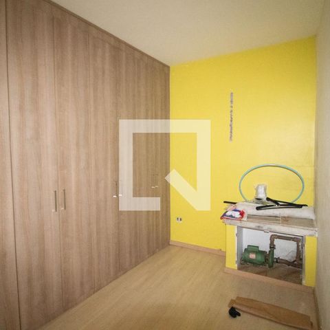 Casa à venda com 1200m², 3 quartos e 5 vagas Casa à venda com 1200m², 3 quartos e 5 vagasCloset da suíte 2