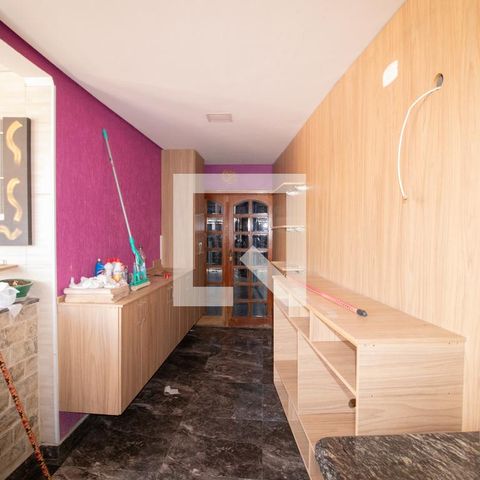 Casa à venda com 1200m², 3 quartos e 5 vagas Casa à venda com 1200m², 3 quartos e 5 vagasÁrea de Serviço
