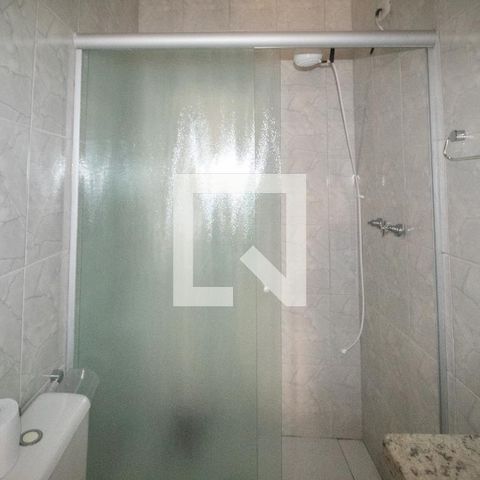 Casa à venda com 1200m², 3 quartos e 5 vagas Casa à venda com 1200m², 3 quartos e 5 vagasBanheiro da Suíte 2