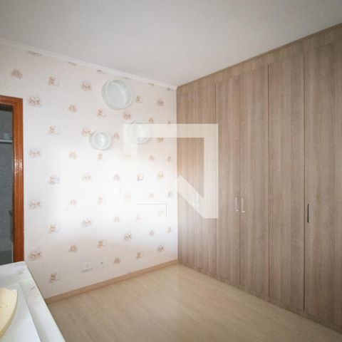 Casa à venda com 1200m², 3 quartos e 5 vagas Casa à venda com 1200m², 3 quartos e 5 vagasQuarto 2