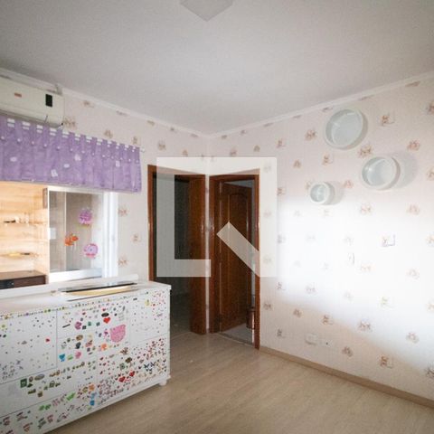 Casa à venda com 1200m², 3 quartos e 5 vagas Casa à venda com 1200m², 3 quartos e 5 vagasQuarto 2