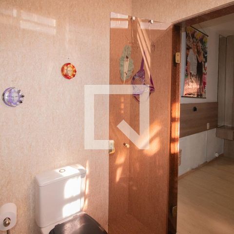 Casa à venda com 1200m², 3 quartos e 5 vagas Casa à venda com 1200m², 3 quartos e 5 vagasBanheiro da Suíte 1