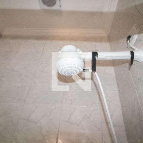 Casa à venda com 1200m², 3 quartos e 5 vagas Casa à venda com 1200m², 3 quartos e 5 vagasBanheiro da Suíte 2