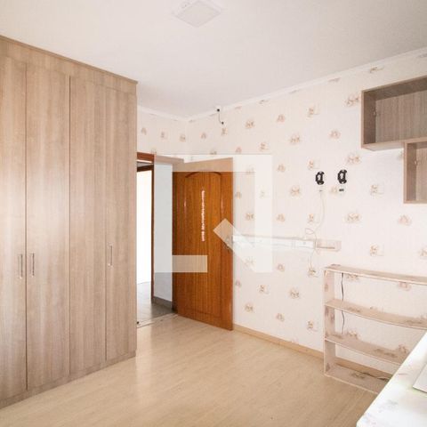 Casa à venda com 1200m², 3 quartos e 5 vagas Casa à venda com 1200m², 3 quartos e 5 vagasQuarto 2