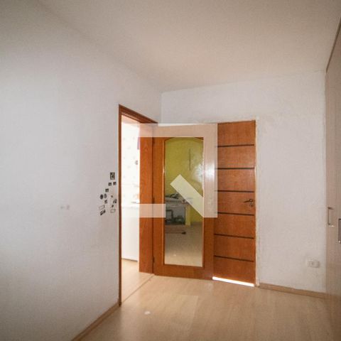 Casa à venda com 1200m², 3 quartos e 5 vagas Casa à venda com 1200m², 3 quartos e 5 vagasCloset da suíte 2