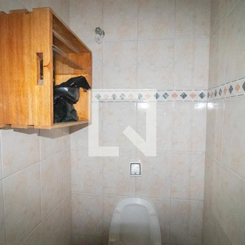 Casa à venda com 1200m², 3 quartos e 5 vagas Casa à venda com 1200m², 3 quartos e 5 vagasBanheiro da Suíte 1