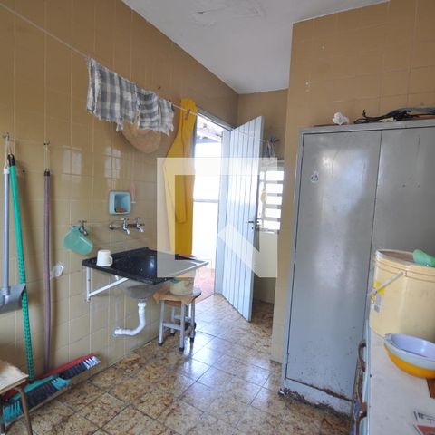 Casa para alugar com 310m², 2 quartos e 1 vagaÁrea de Serviço