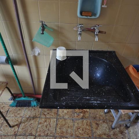 Casa para alugar com 310m², 2 quartos e 1 vagaÁrea de Serviço