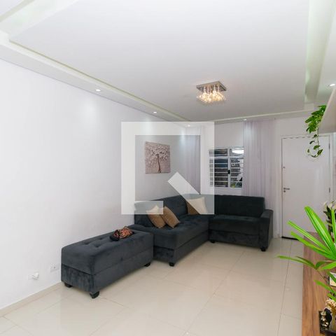 Casa à venda com 100m², 3 quartos e 2 vagasSala