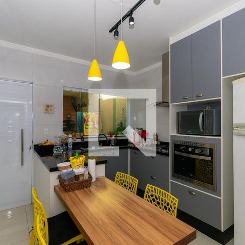 Casa à venda com 100m², 3 quartos e 2 vagasCozinha