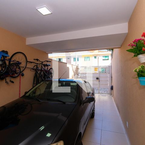 Casa à venda com 100m², 3 quartos e 2 vagasGaragem