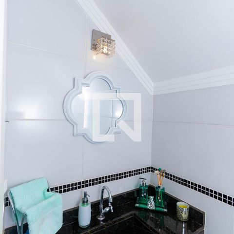 Casa à venda com 100m², 3 quartos e 2 vagasLavabo