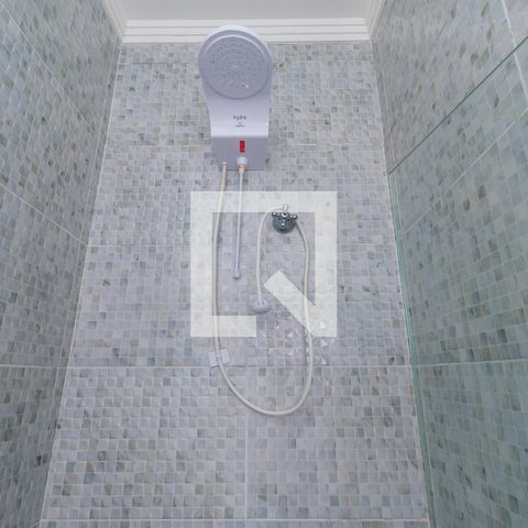 Casa à venda com 100m², 3 quartos e 2 vagasBanheiro 2
