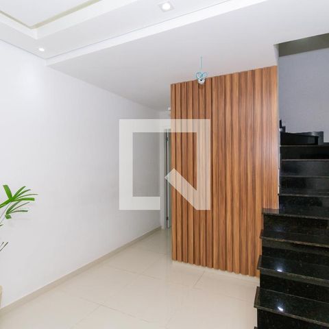 Casa à venda com 100m², 3 quartos e 2 vagasSala
