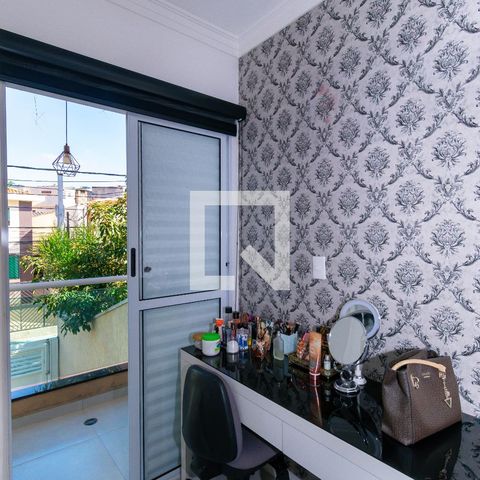 Casa à venda com 100m², 3 quartos e 2 vagasSuíte