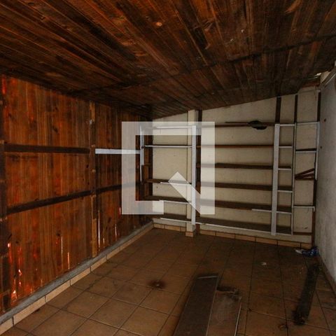 Casa à venda com 204m², 4 quartos e 2 vagasGalpão