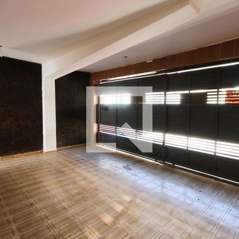 Casa à venda com 204m², 4 quartos e 2 vagasGaragem