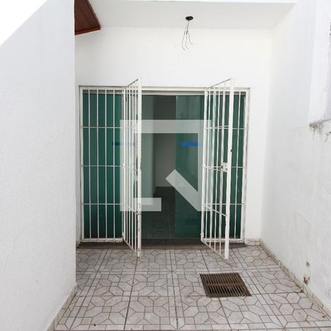 Casa à venda com 204m², 4 quartos e 2 vagasCorredor