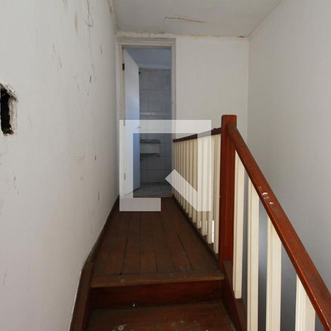 Casa à venda com 204m², 4 quartos e 2 vagasCorredor