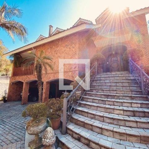 Casa de condomínio à venda com 600m², 6 quartos e 9 vagas