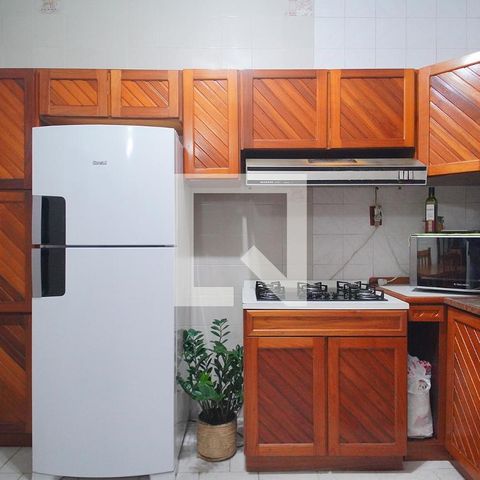 Casa à venda com 303m², 5 quartos e 3 vagas Casa à venda com 303m², 5 quartos e 3 vagascozinha 2