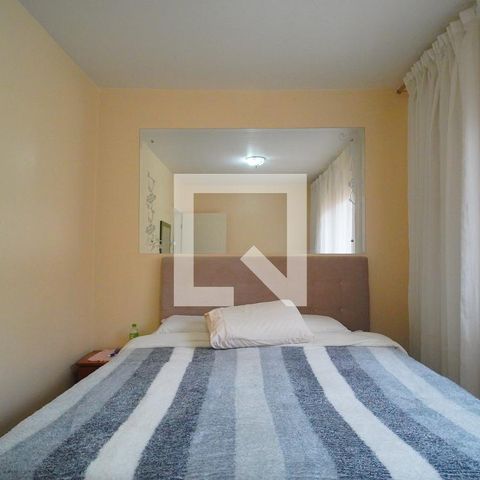 Casa à venda com 303m², 5 quartos e 3 vagas Casa à venda com 303m², 5 quartos e 3 vagasQuarto 4