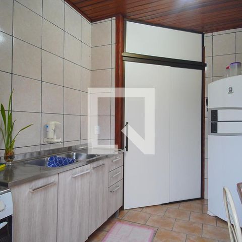 Casa à venda com 303m², 5 quartos e 3 vagas Casa à venda com 303m², 5 quartos e 3 vagasCozinha 1