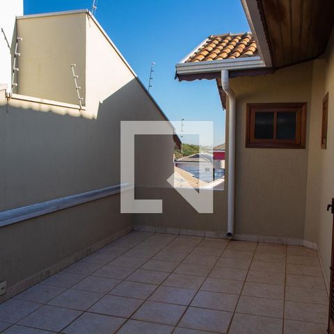Casa à venda com 290m², 4 quartos e 4 vagas Casa à venda com 290m², 4 quartos e 4 vagasSACADA DA SUITE 2