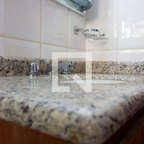 Casa à venda com 290m², 4 quartos e 4 vagas Casa à venda com 290m², 4 quartos e 4 vagasBANHEIRO DA SUITE 2