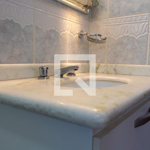 Casa à venda com 290m², 4 quartos e 4 vagas Casa à venda com 290m², 4 quartos e 4 vagasBANHEIRO SUITE 4