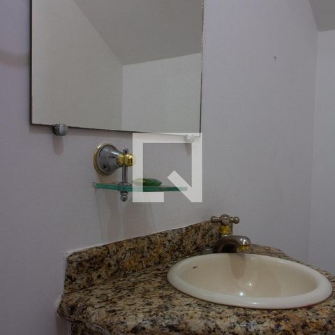 Casa à venda com 290m², 4 quartos e 4 vagas Casa à venda com 290m², 4 quartos e 4 vagasLAVABO