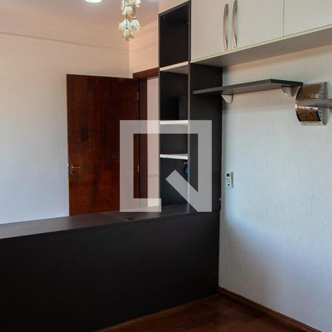 Casa à venda com 290m², 4 quartos e 4 vagas Casa à venda com 290m², 4 quartos e 4 vagasSUITE 4