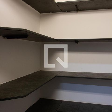Casa à venda com 290m², 4 quartos e 4 vagas Casa à venda com 290m², 4 quartos e 4 vagasDISPENSA