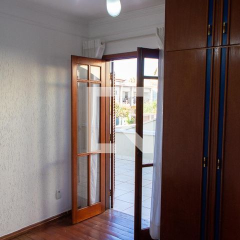 Casa à venda com 290m², 4 quartos e 4 vagas Casa à venda com 290m², 4 quartos e 4 vagasSUITE 2