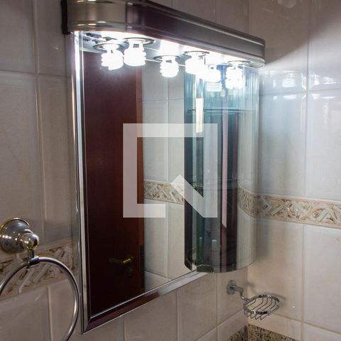 Casa à venda com 290m², 4 quartos e 4 vagas Casa à venda com 290m², 4 quartos e 4 vagasBANHEIRO DA SUITE 2