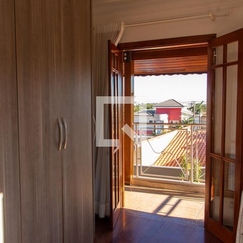 Casa à venda com 290m², 4 quartos e 4 vagas Casa à venda com 290m², 4 quartos e 4 vagasSUITE 3