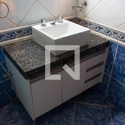 Casa à venda com 290m², 4 quartos e 4 vagas Casa à venda com 290m², 4 quartos e 4 vagasBANHEIRO DA SUITE MASTER