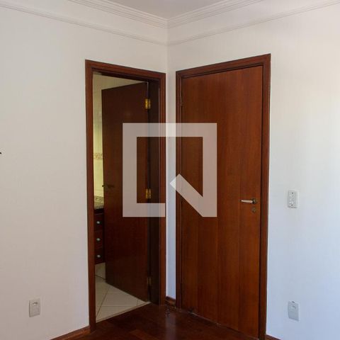 Casa à venda com 290m², 4 quartos e 4 vagas Casa à venda com 290m², 4 quartos e 4 vagasSUITE 2
